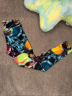Lularoe Skull Leggings